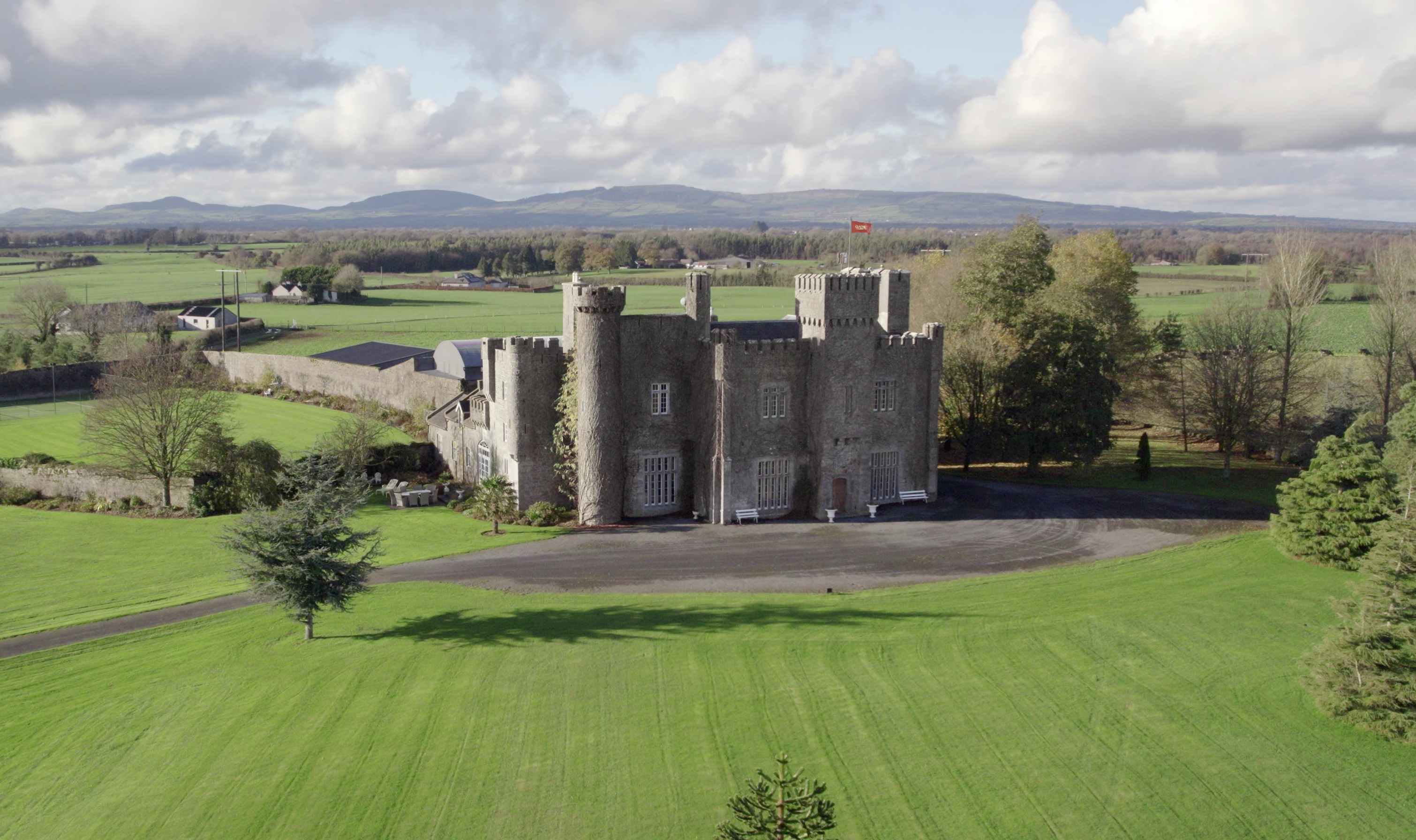 Stay a Month in an Irish Castle Contest Image