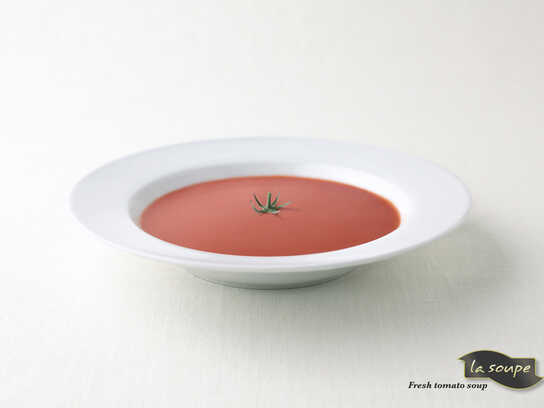 Fresh tomato soup