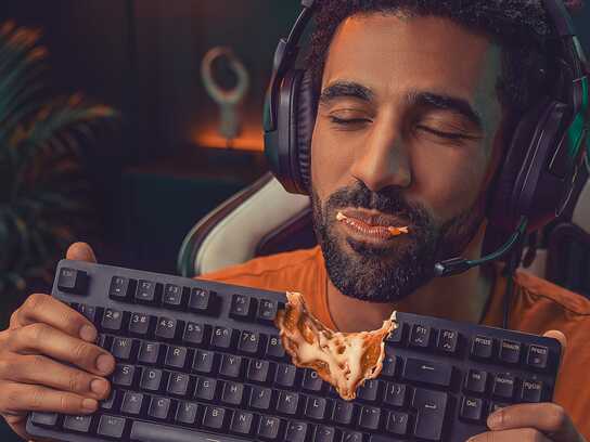Hungry? Don’t Wait, a Surreal Food Campaign for Talabat