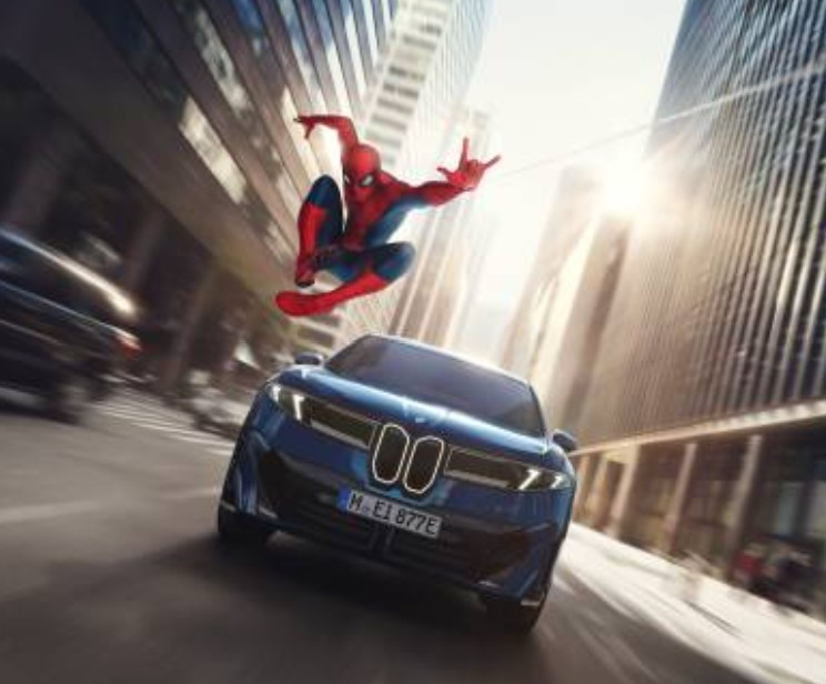 Swing into action with Spider-Man and the BMW iX3 Image