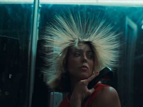 Megane E-Tech - Electrifying