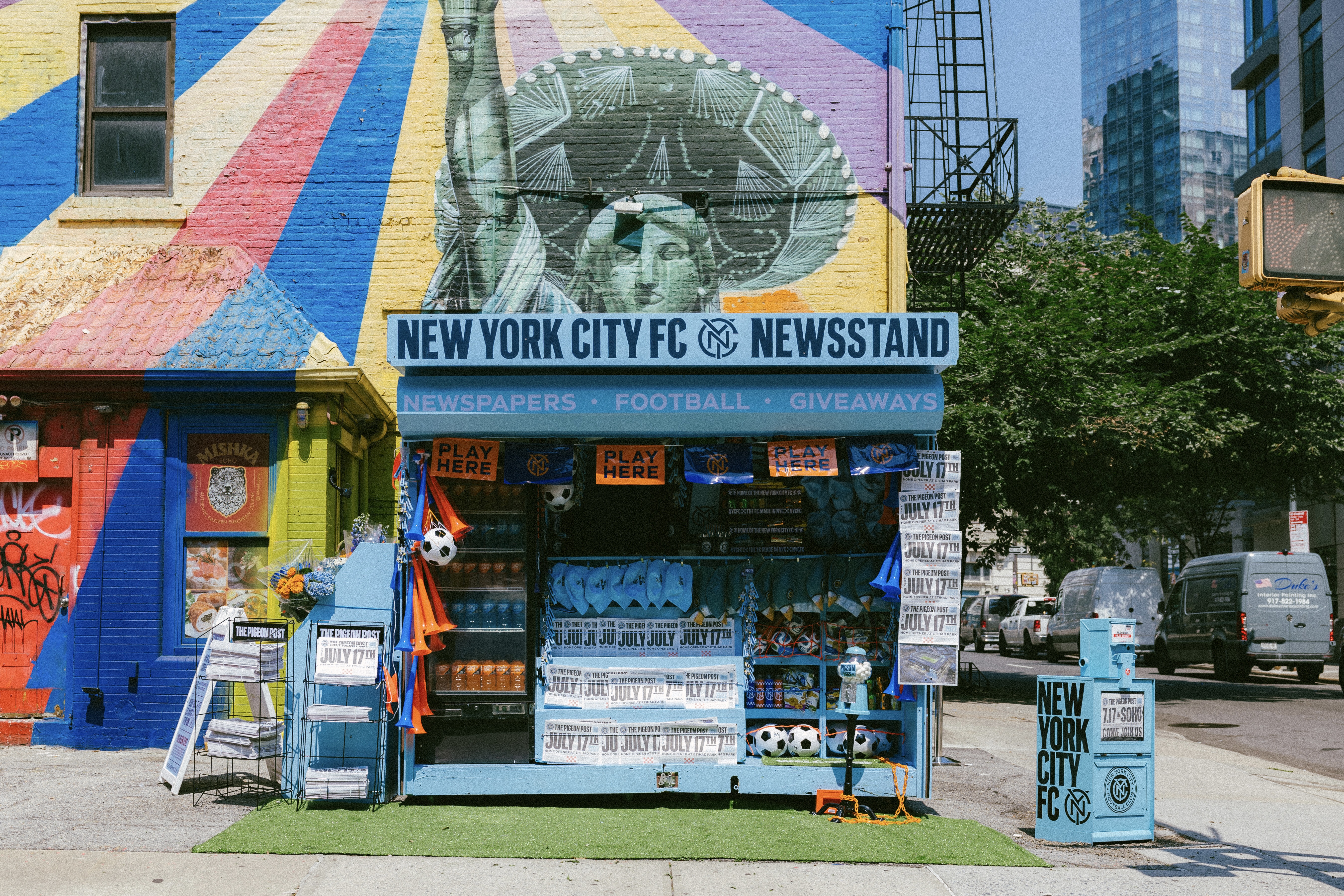 Brings its Stadium News to the Streets with Newsstand Activation Image