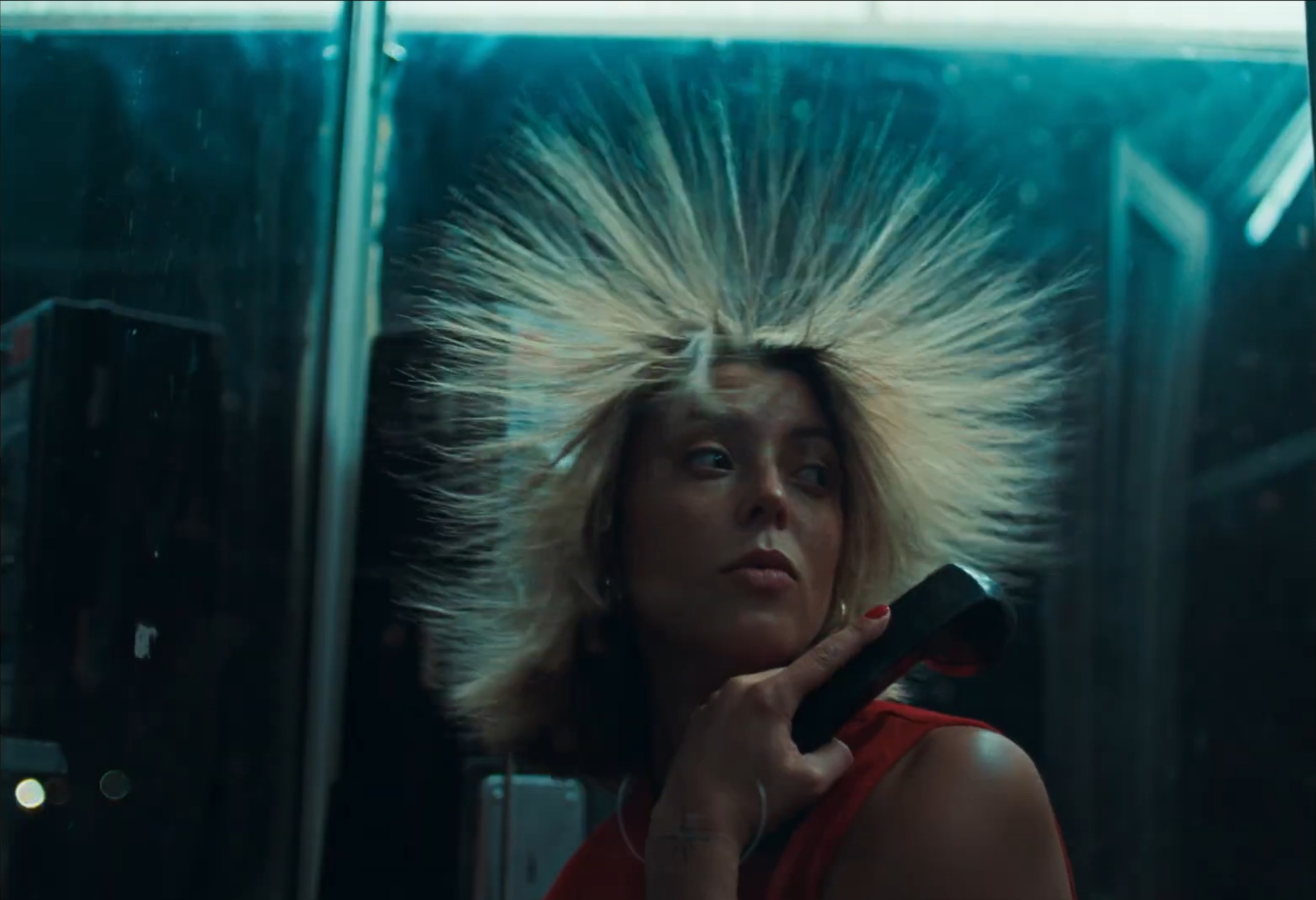 Megane E-Tech - Electrifying Image