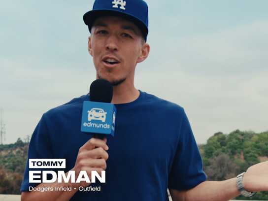 Car Shoppers Make the Right Call in New Ad Starring Dodgers’ Tommy Edman