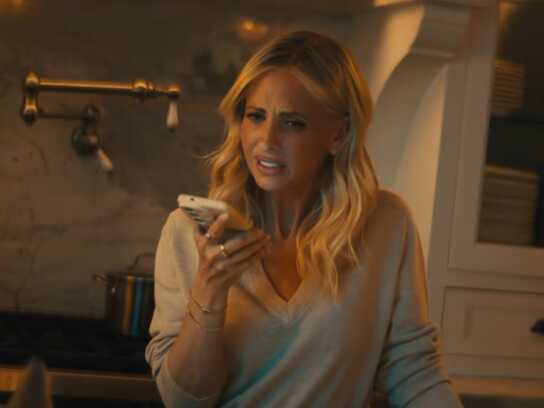 "Mystery Caller" featuring Sarah Michelle Gellar