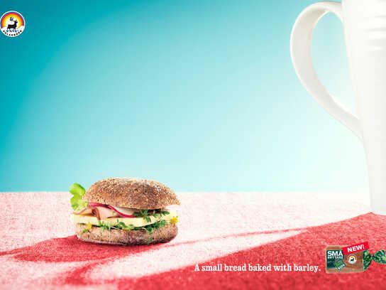 A small bread, Coffee cup, A small bread, Egg cup