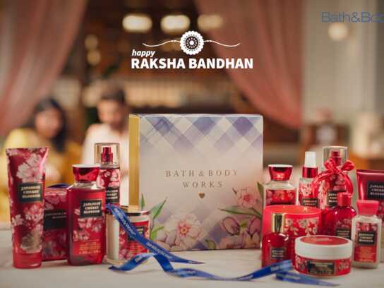 Celebrate Raksha Bandhan with the joy of gifting