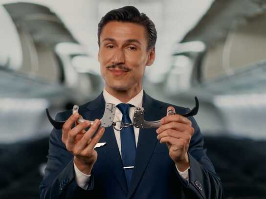 Reporters Airlines