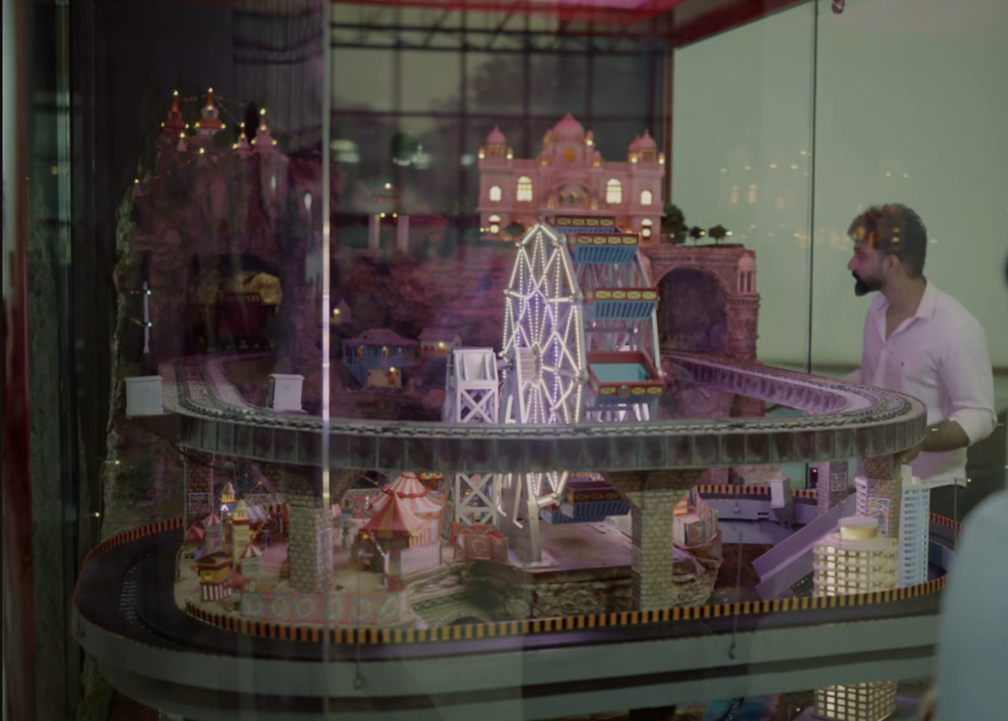  The Slooowest Vending Machine In The World Image