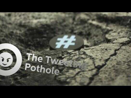 Tweeting pothole