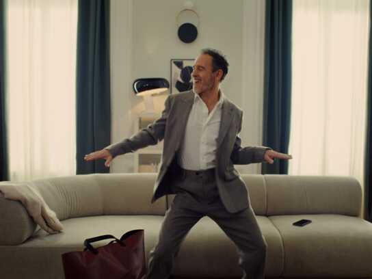 New French TV spot will get you dancing