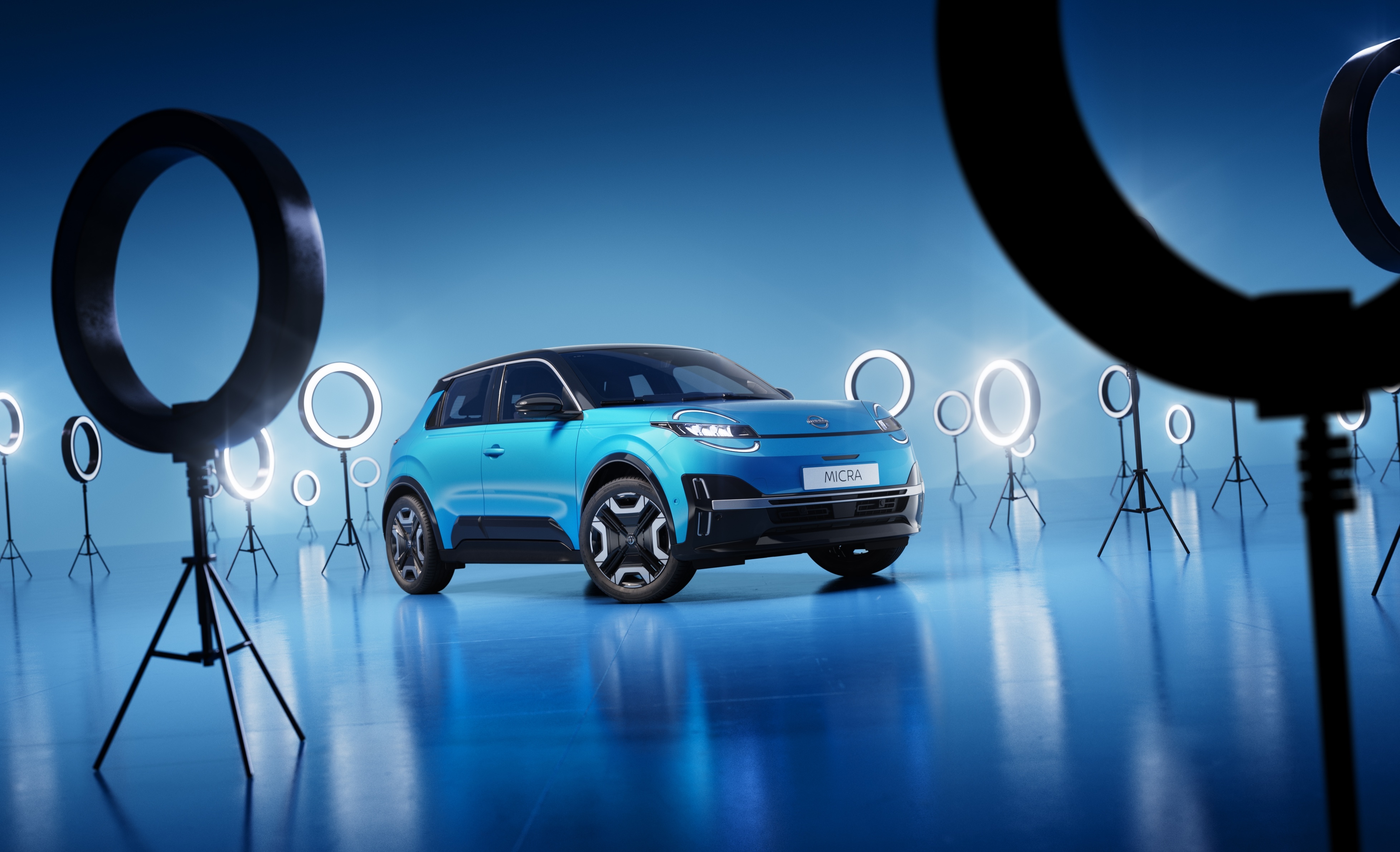 100% Electric MICRA Image
