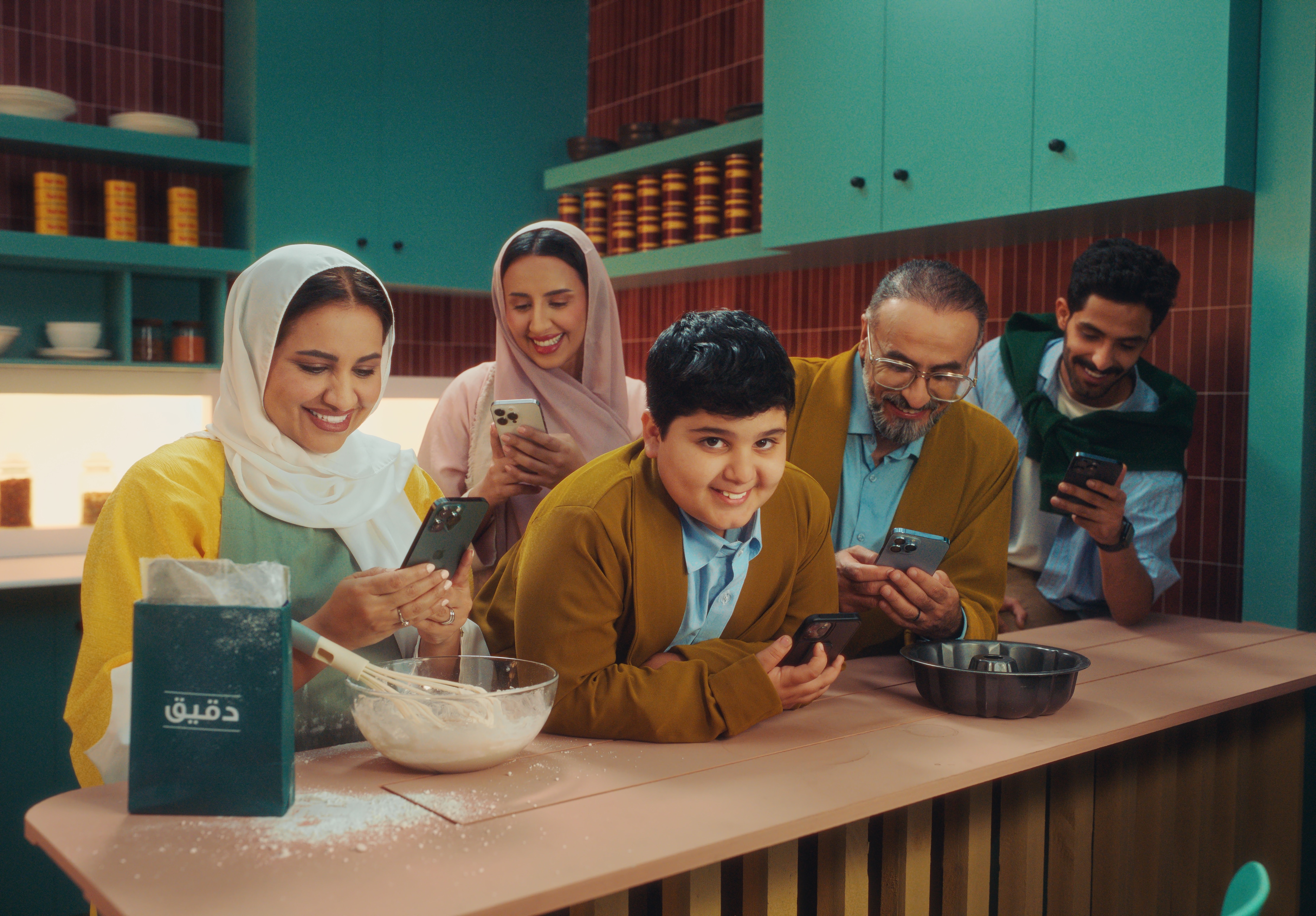 بكل الطرق Image