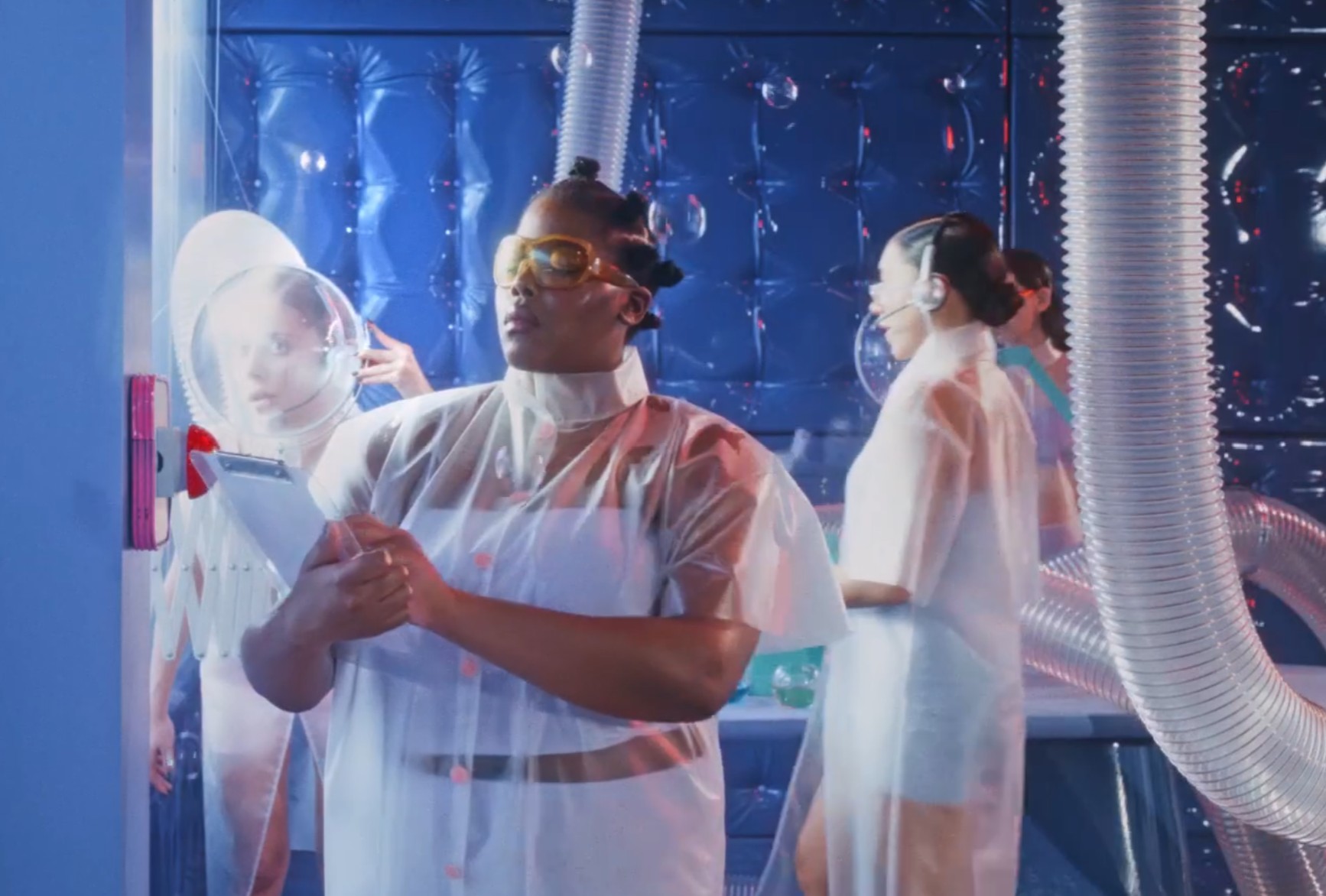 Dolphin Smooth Image