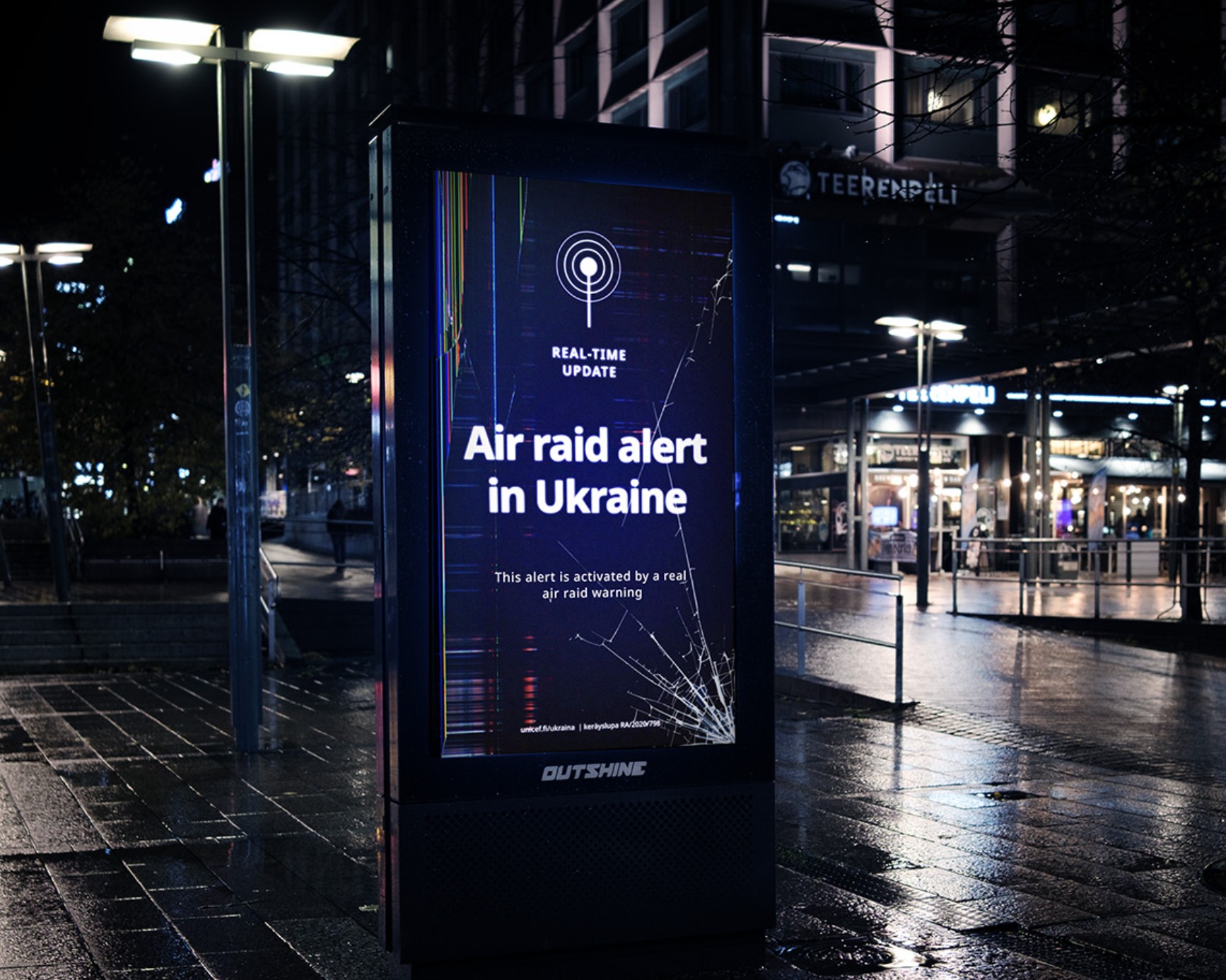 Air raid alerts from Ukraine appear in real time on Helsinki’s digital billboards Image