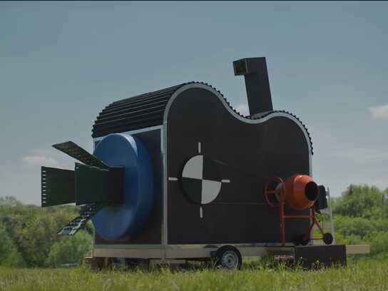  A Movie Camera made with HORNBACH